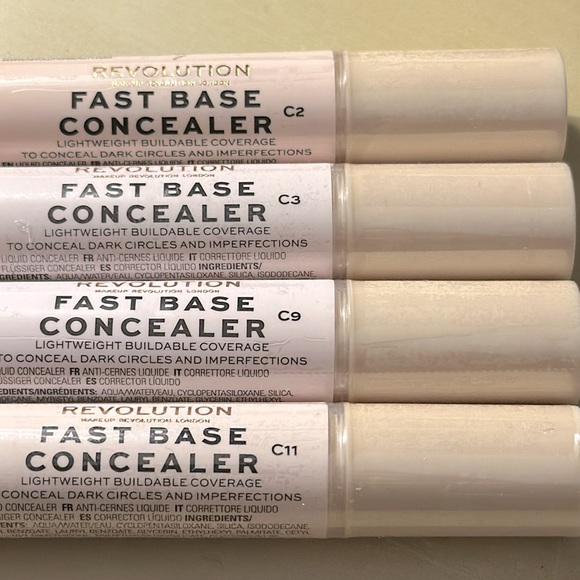 Revolution Fast Base Concealer - Picture 3 of 3